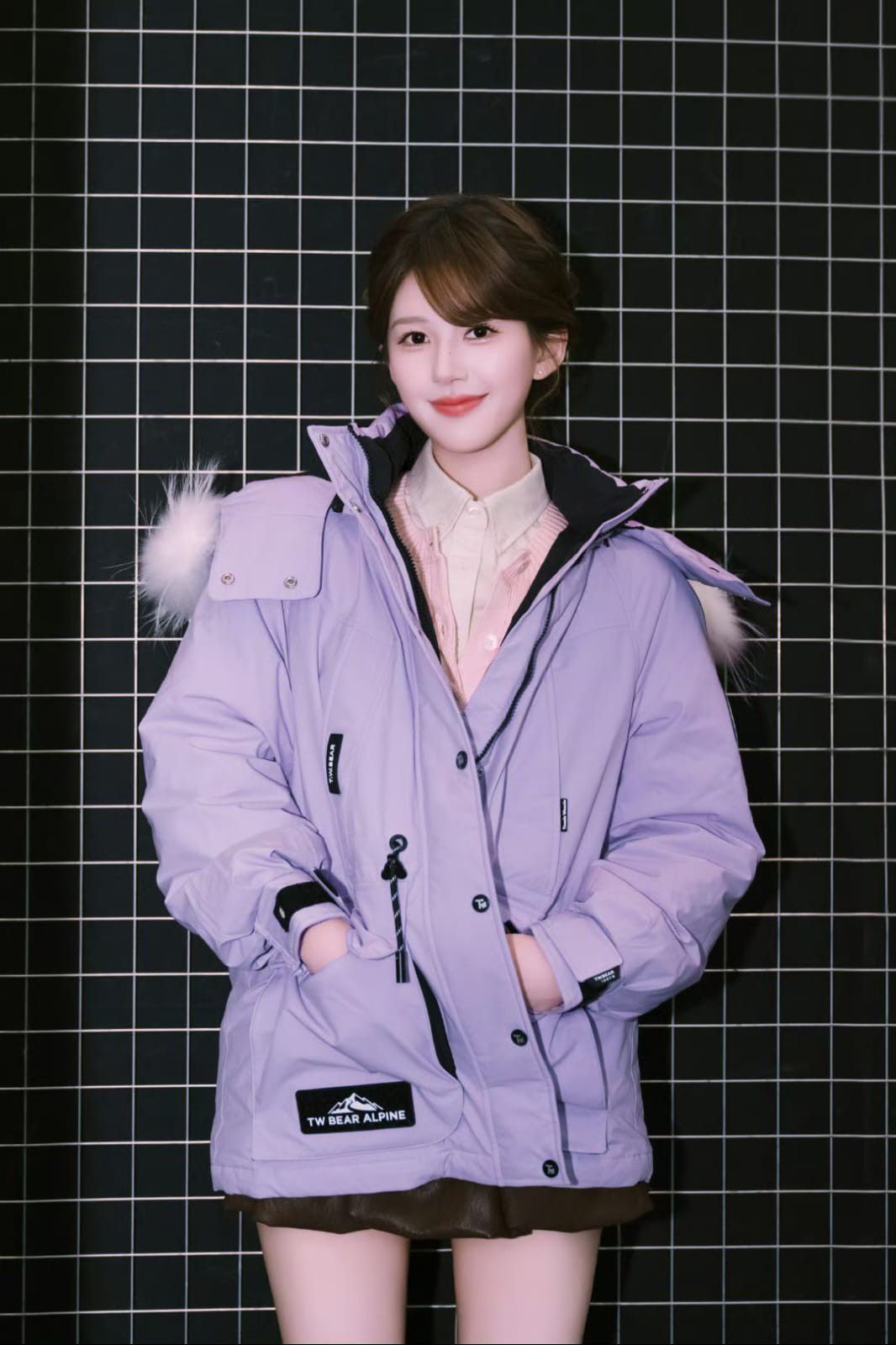 Recent activity shot of Zhao Lusi