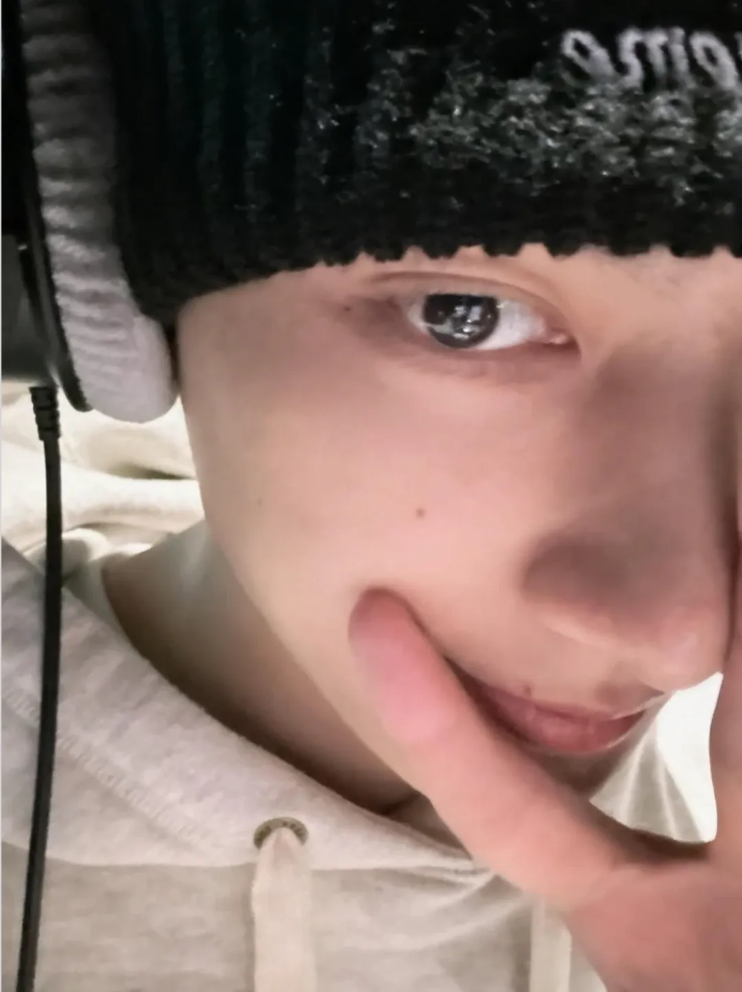 Behind-the-scenes cut of Wen Junhui
