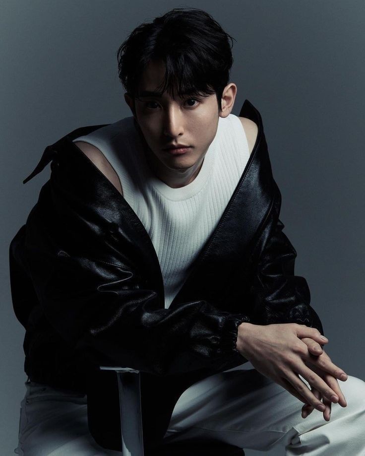 Recent activity shot of Lee Soohyuk