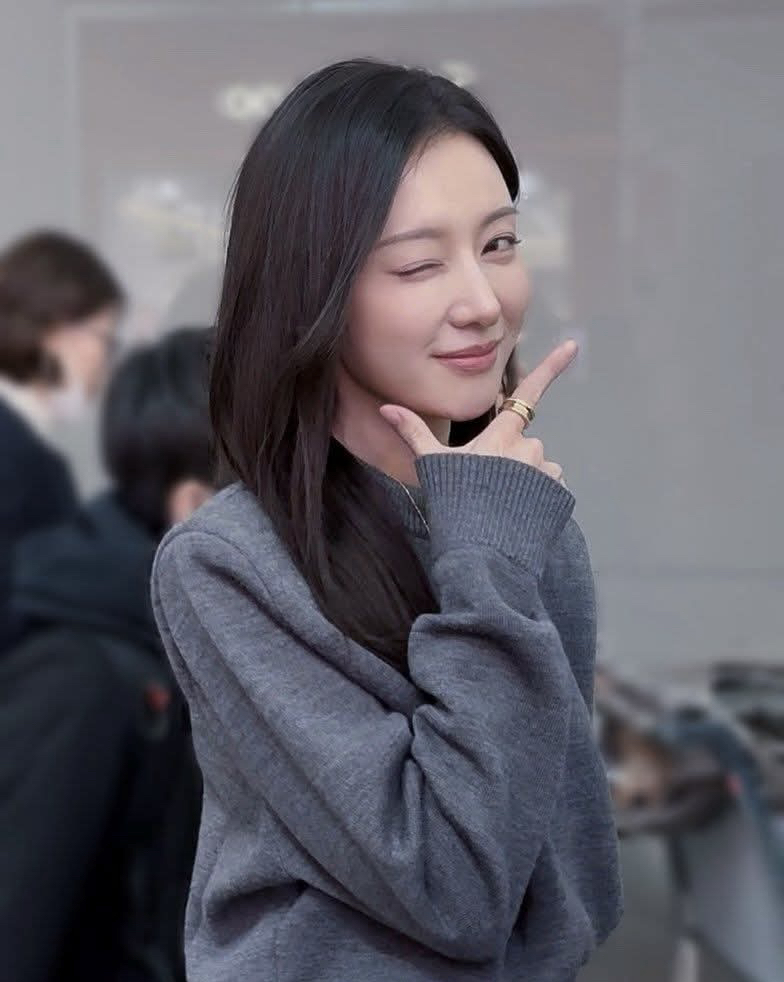 Recent activity shot of Kim Jiwon