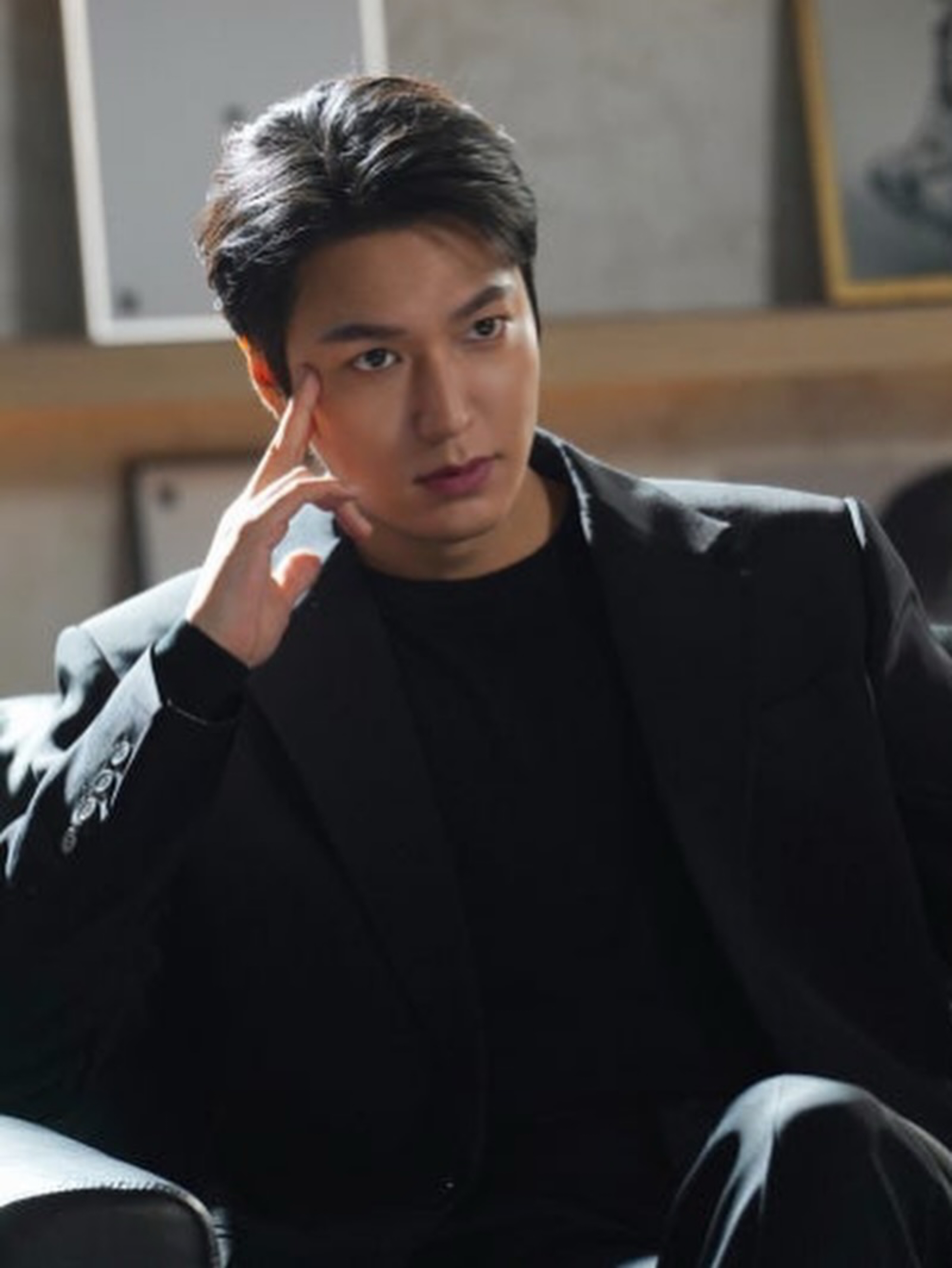 イ・ミンホの最近の活動ショット