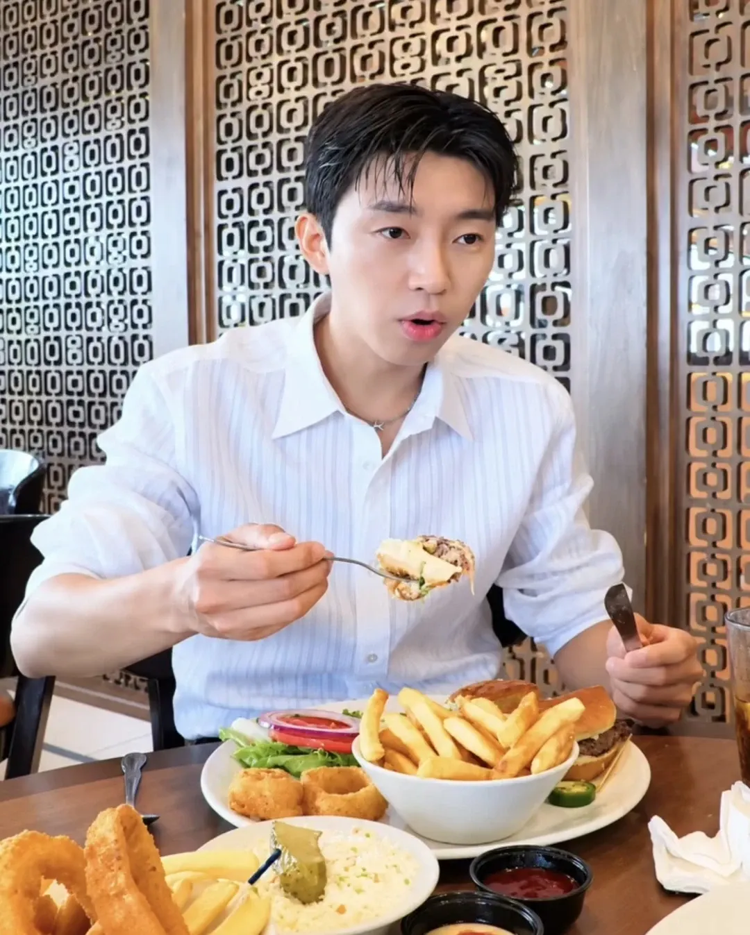 Cuplikan di balik layar dari Lim Youngwoong