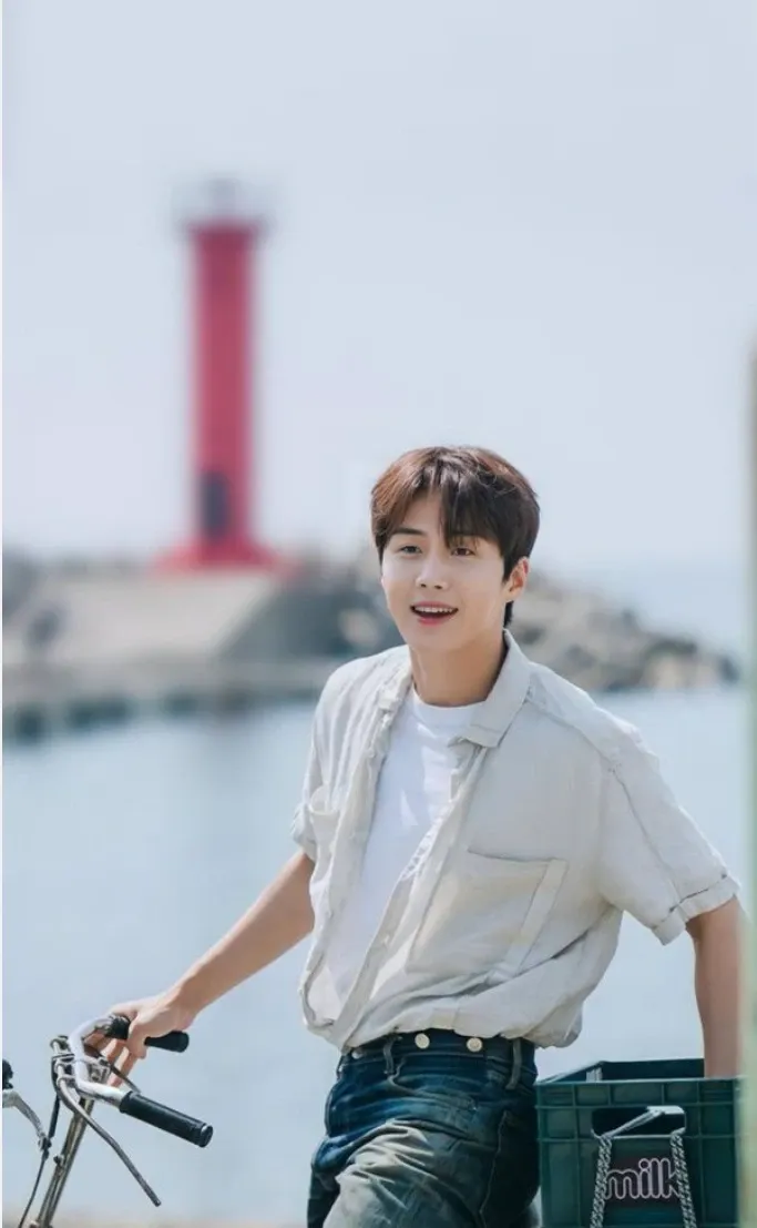 A moment captured by a fan of Kim Seonho