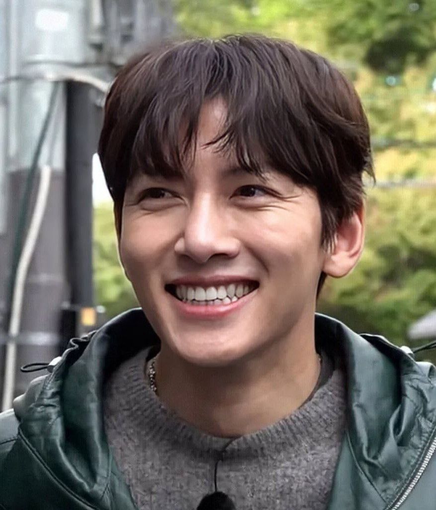 チ・チャンウクの最近の活動ショット