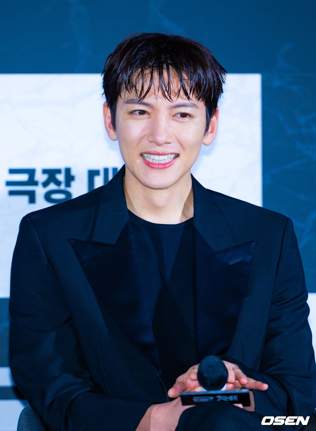 チ・チャンウクのビハインドカット