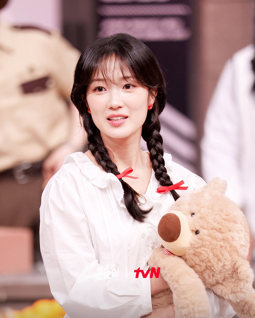 Recent activity shot of Kim Hyeyoon