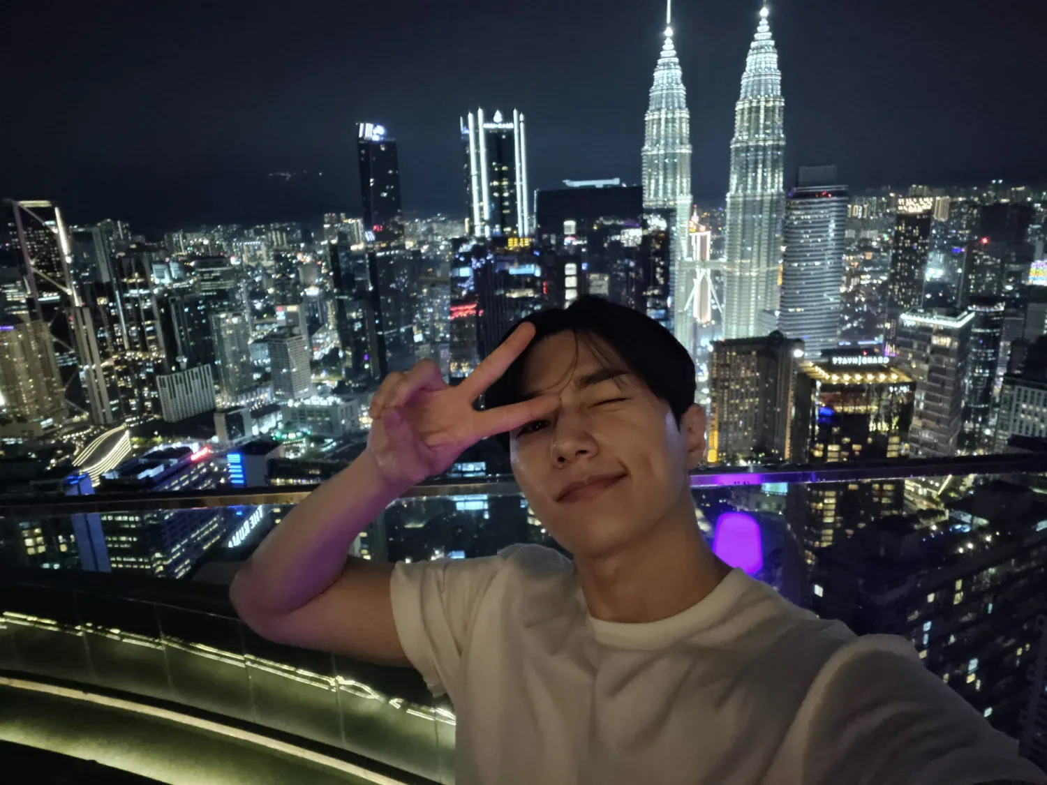 Recent activity shot of Kim Myungsoo (L)