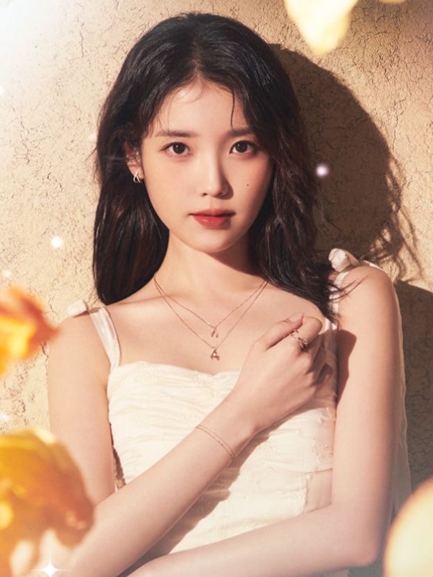 Latest photo of IU