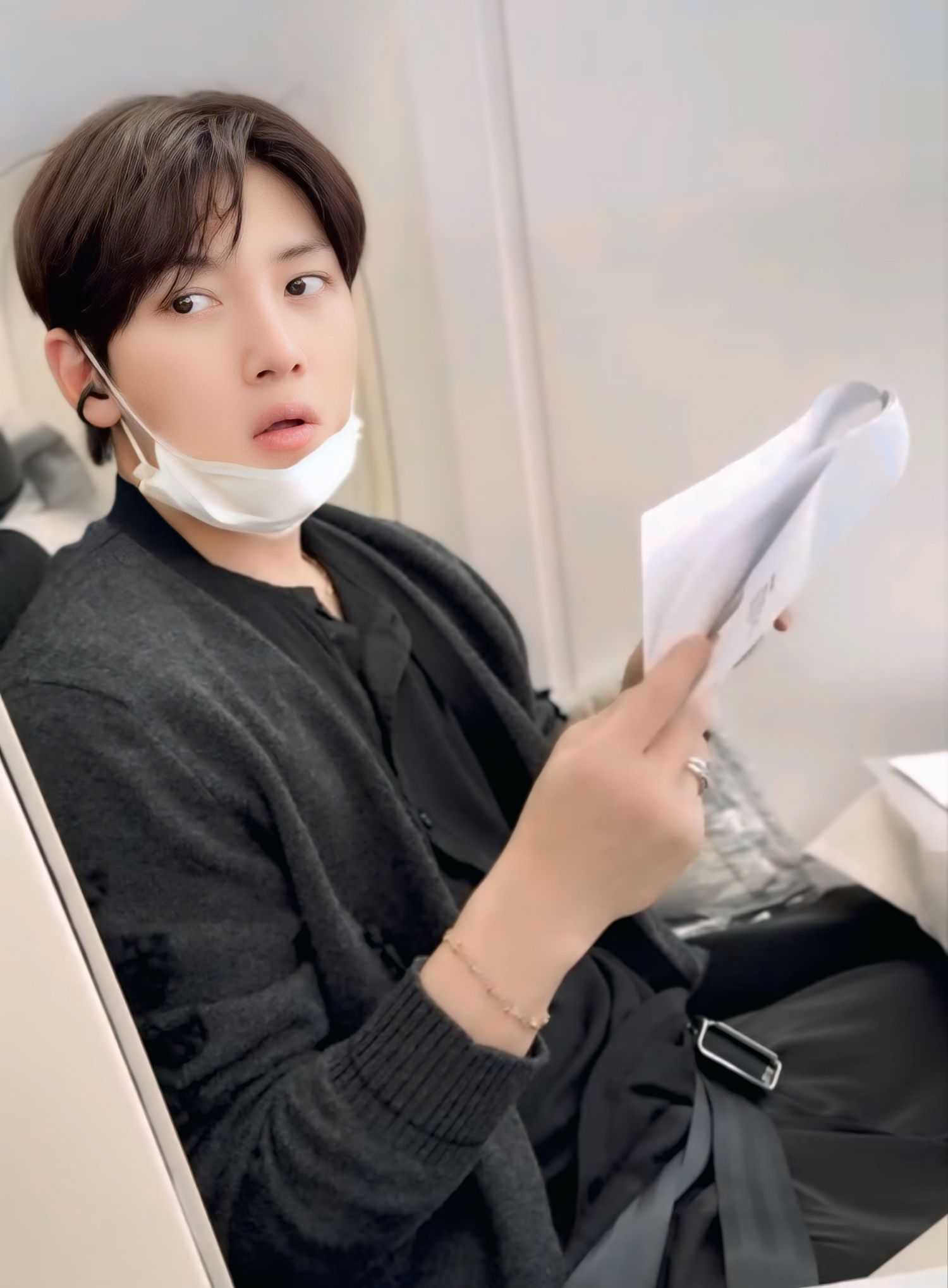 粉丝拍下的池昌旭瞬间