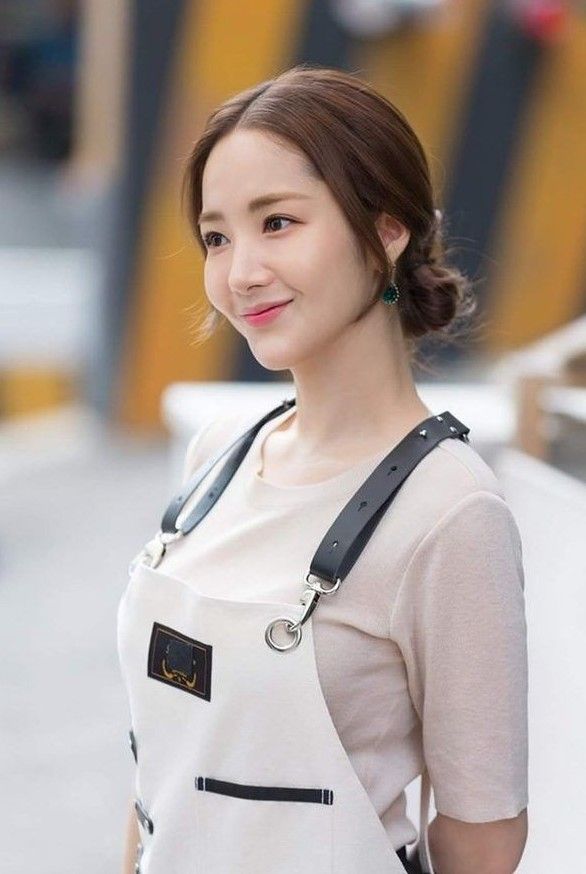 パク・ミニョンのビハインドカット