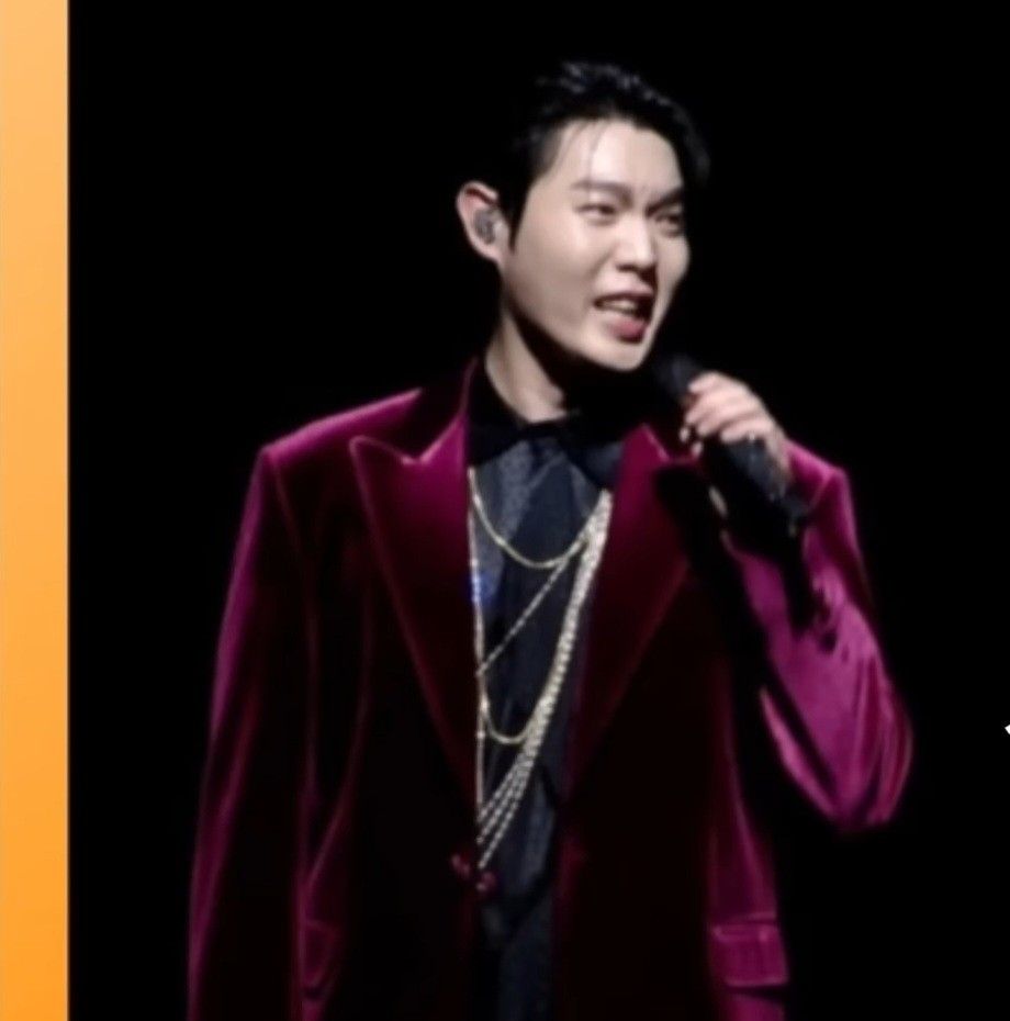 Latest photo of Son Taejin