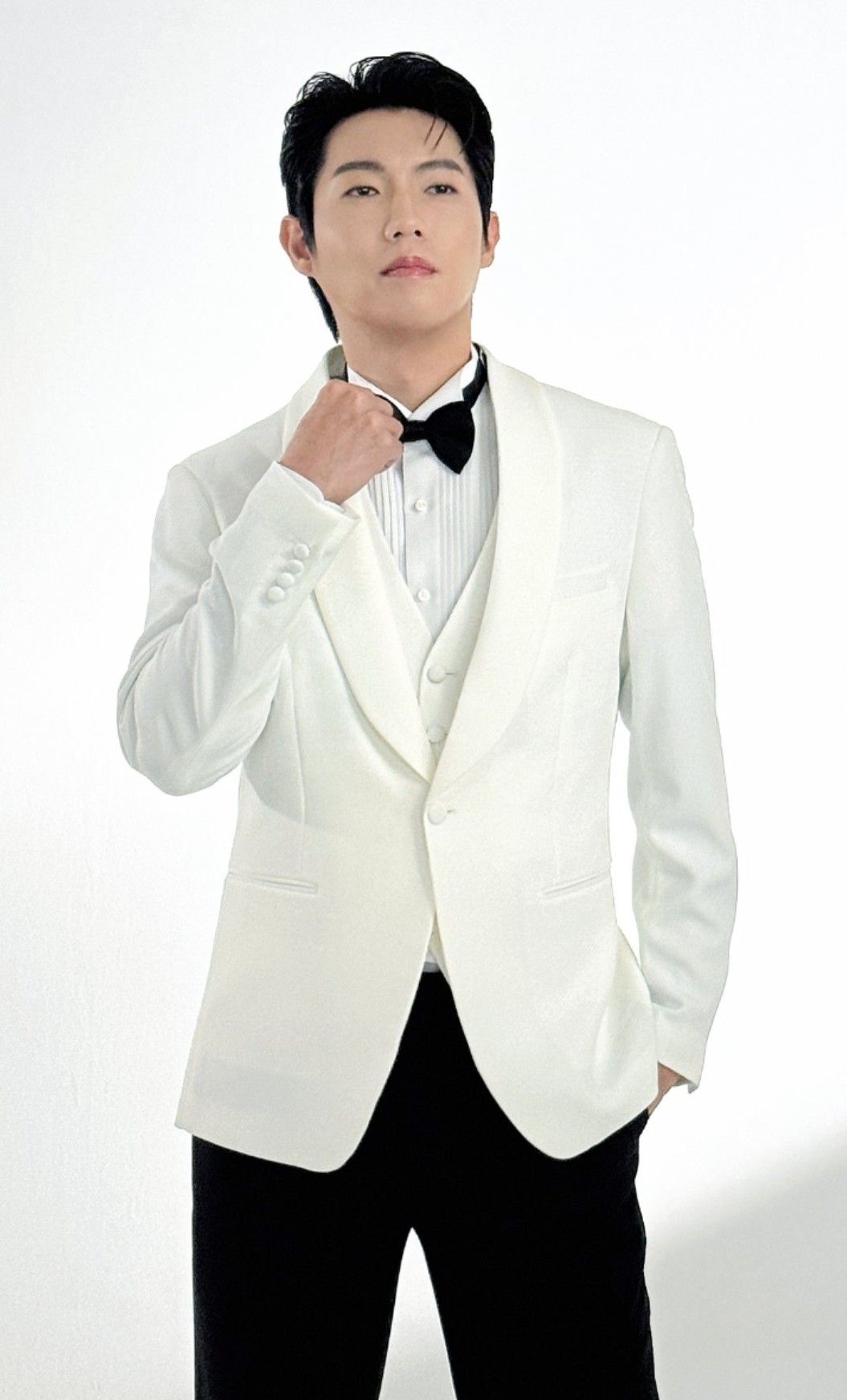 Emotional wallpaper shared by fans for Son Taejin