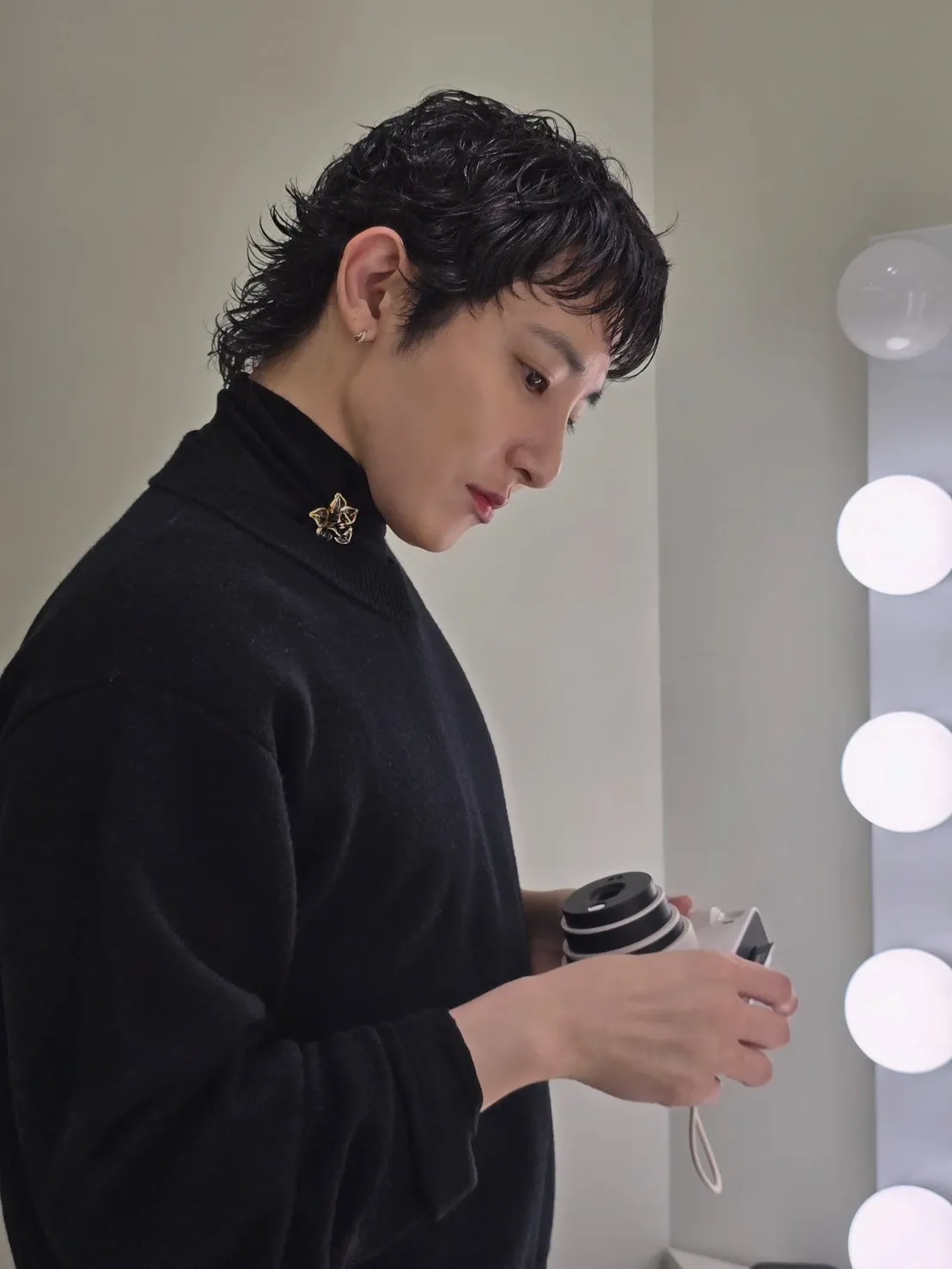 Behind-the-scenes cut of Lee Soohyuk