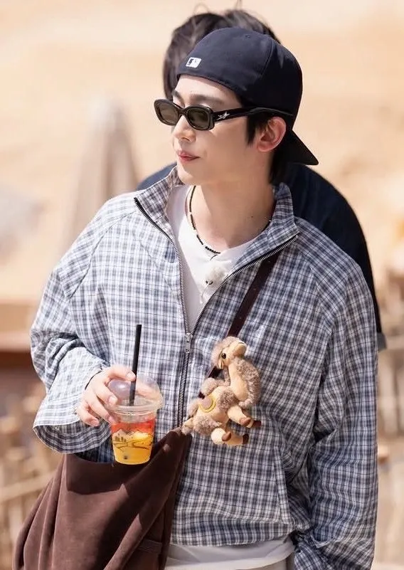 Behind-the-scenes cut of Kim Yohan