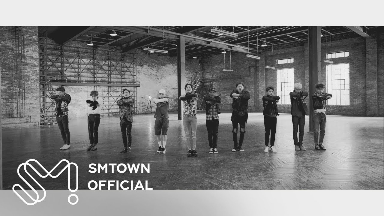 도경수 (디오)의 비하인드 컷