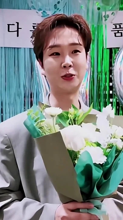 Song Minjun background image recommended by Choeaedol Celeb fandom