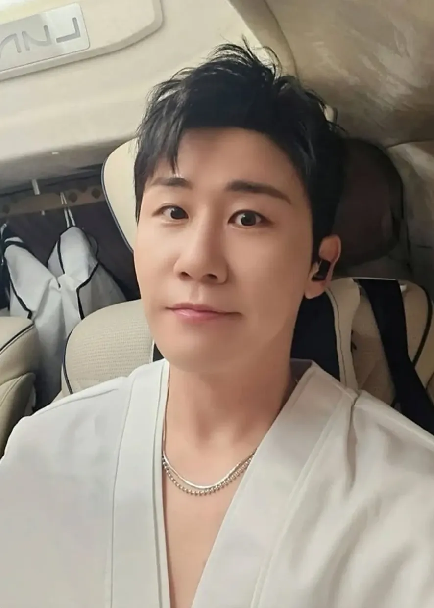 영탁의 최신 사진