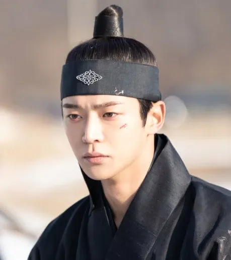 Cuplikan di balik layar dari Rowoon
