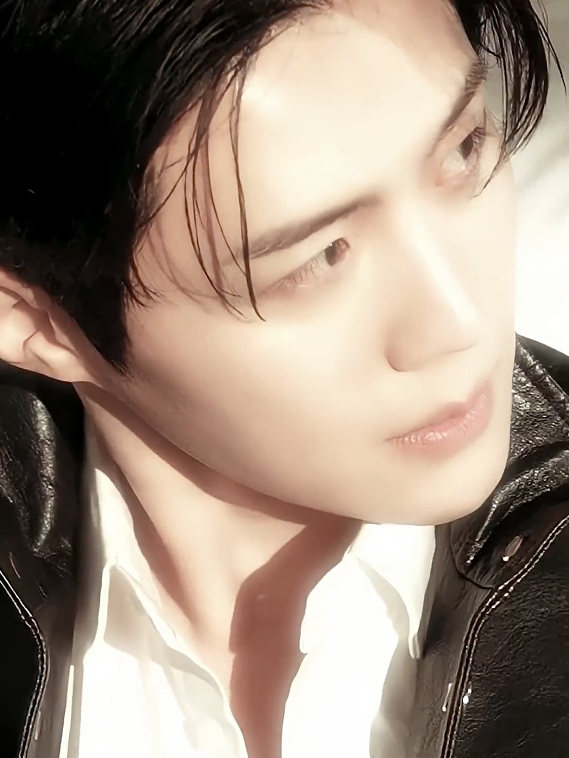 Behind-the-scenes cut of Kim Seonho