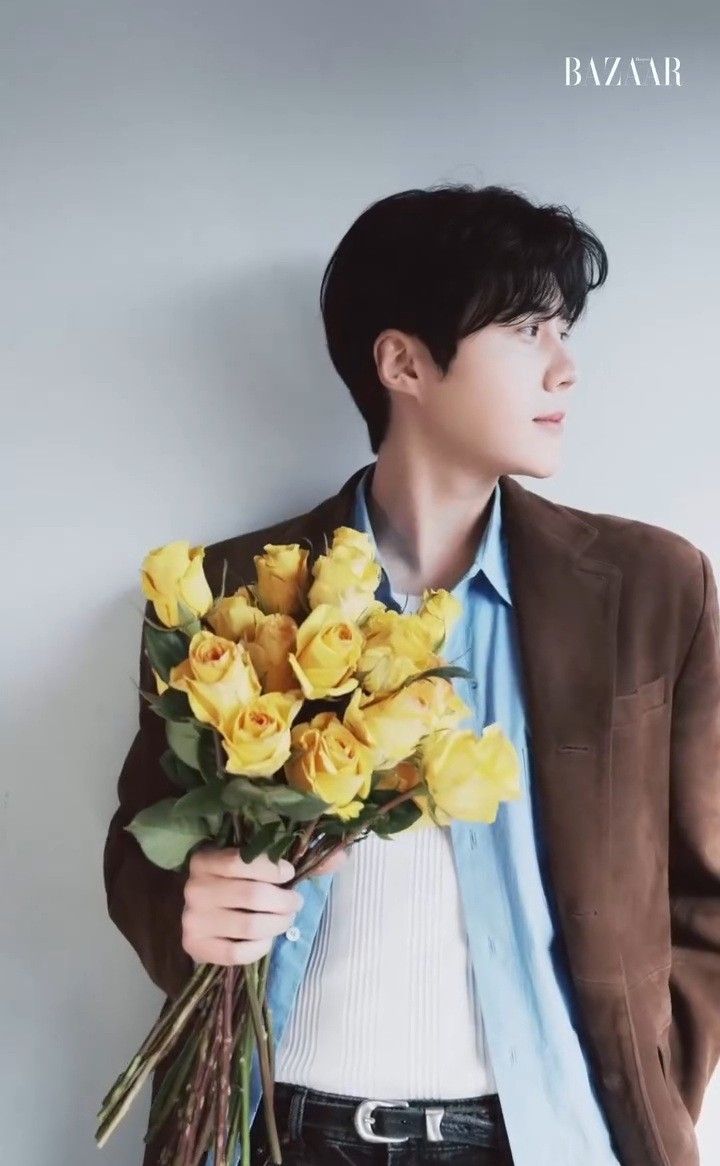 Foto kegiatan terbaru dari Kim Seonho