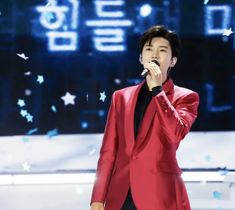 Cuplikan di balik layar dari Lim Youngwoong