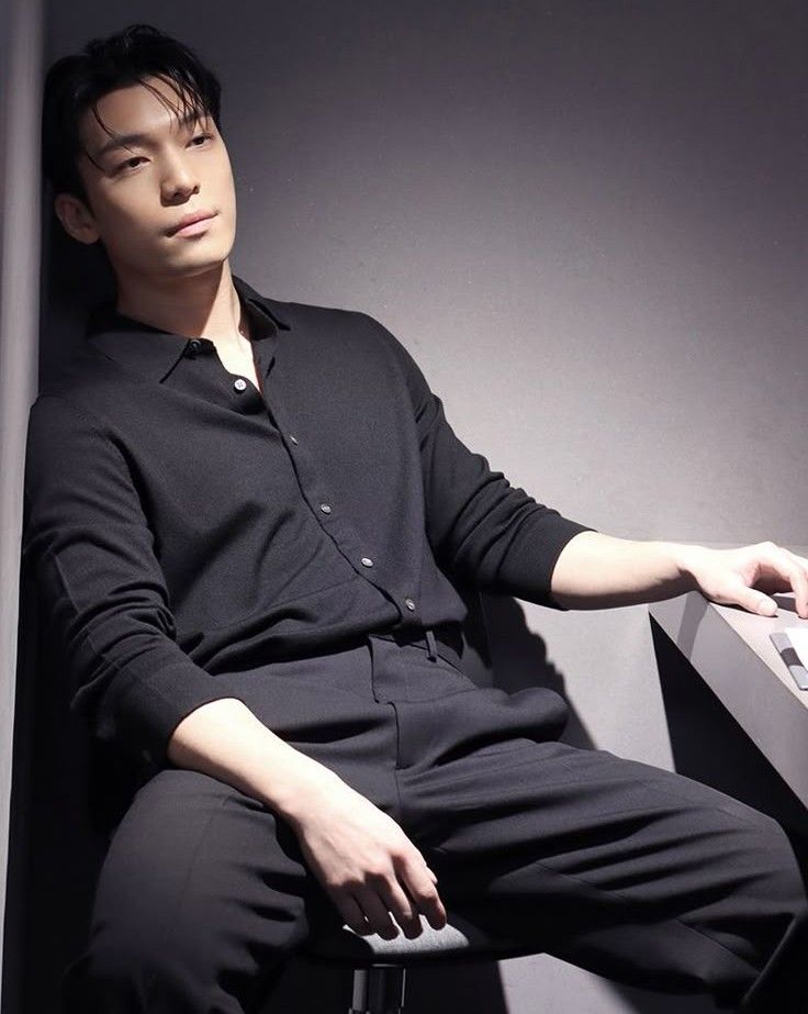 Recent activity shot of Wi Hajoon