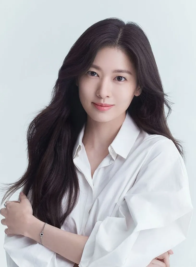 Behind-the-scenes cut of Jung Somin