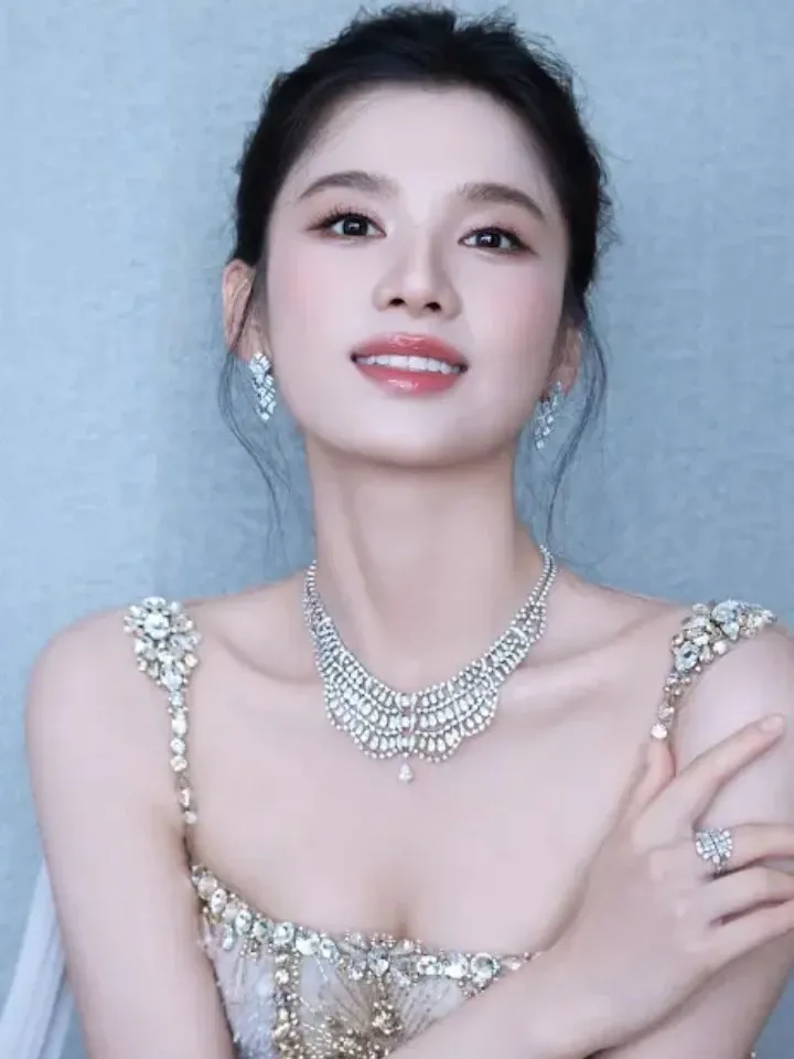 Latest photo of Jingyi Zhang