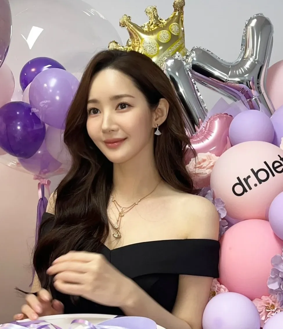 Recent activity shot of Park Minyoung