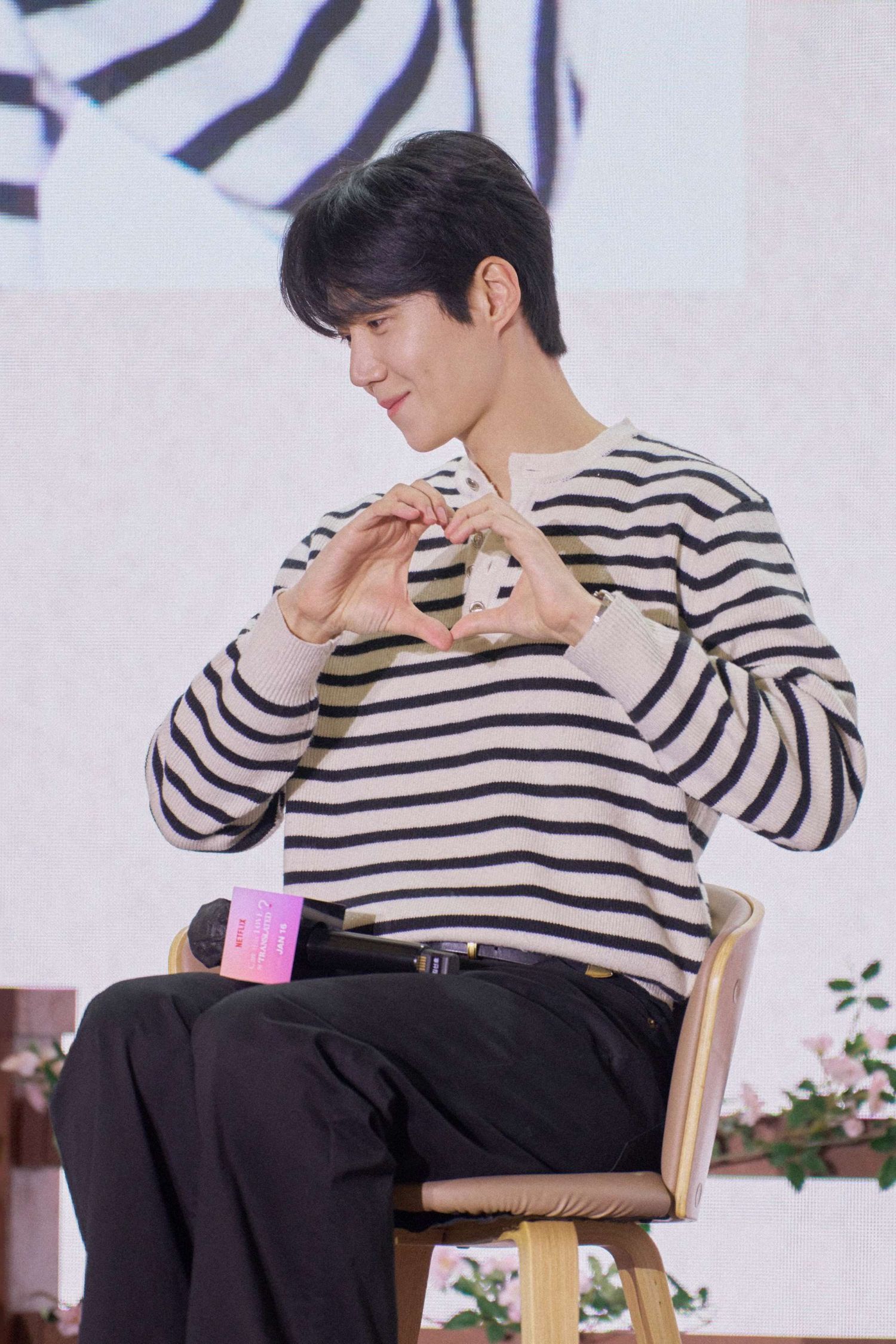 A moment captured by a fan of Kim Seonho