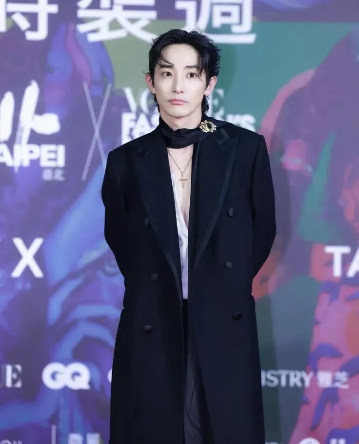 Recent activity shot of Lee Soohyuk