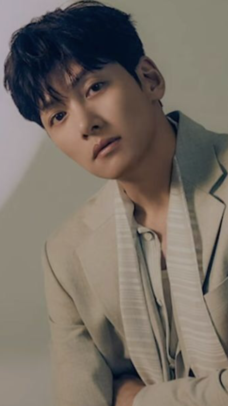 Latest photo of Ji Changwook