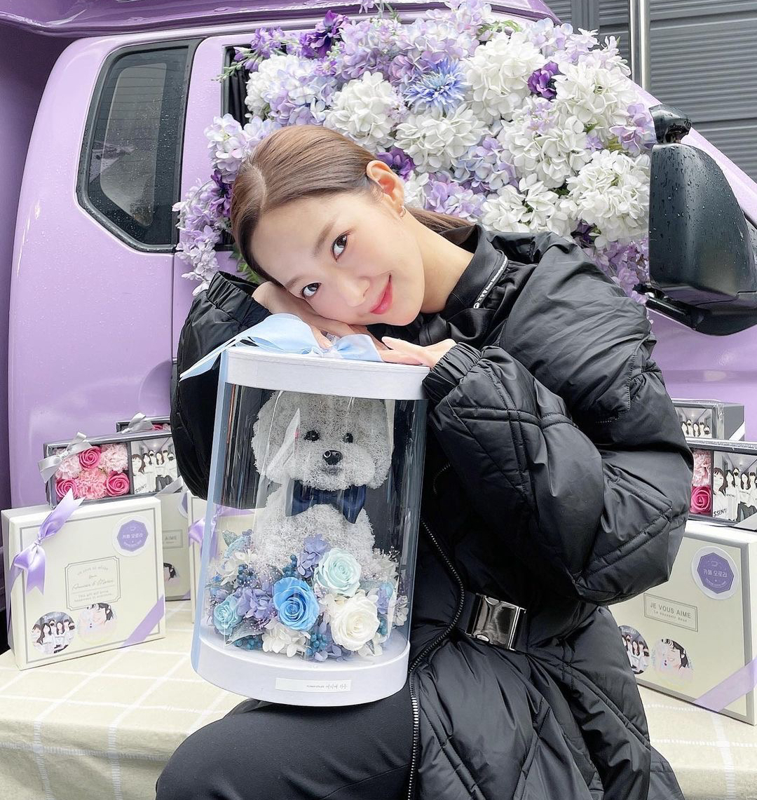 Latest photo of Park Minyoung