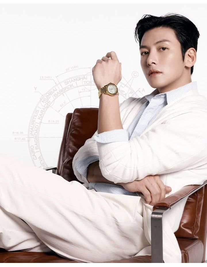 粉丝拍下的池昌旭瞬间