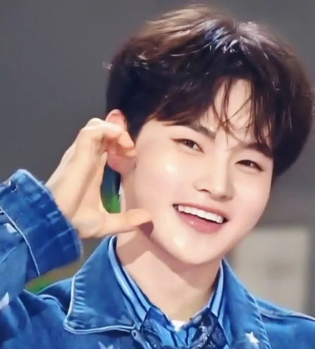 박서진의 비하인드 컷