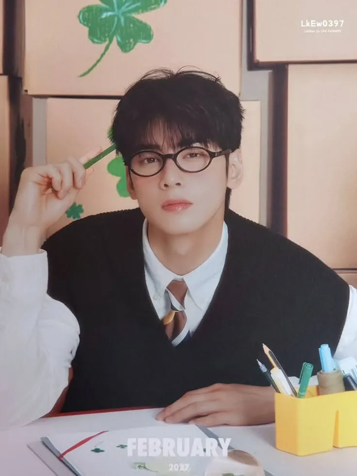 Recent activity shot of Cha Eunwoo