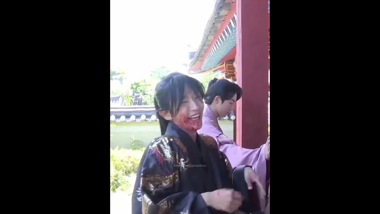 A moment captured by a fan of Lee Joongi