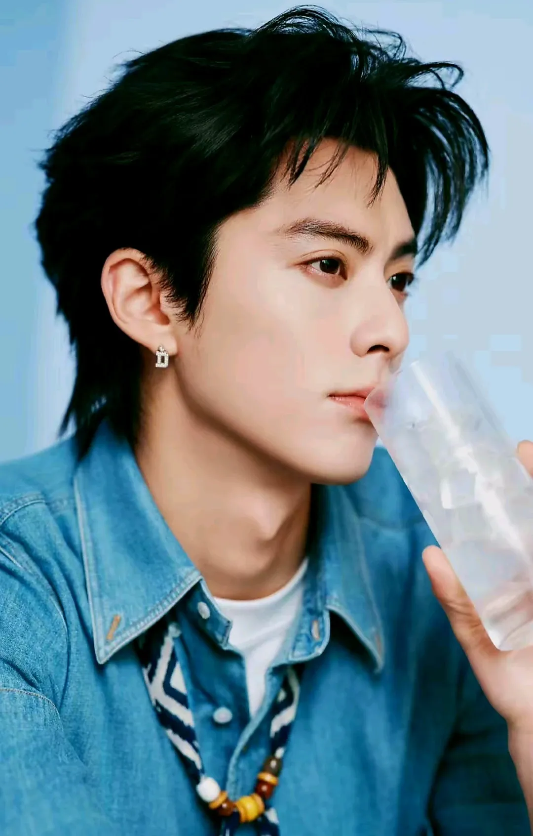 Behind-the-scenes cut of Dylan Wang