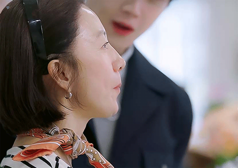 Behind-the-scenes cut of Kim Seonho