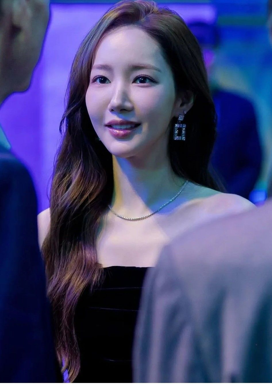 A moment captured by a fan of Park Minyoung