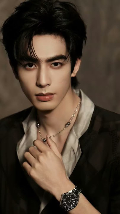 Emotional wallpaper shared by fans for Song WeiLong