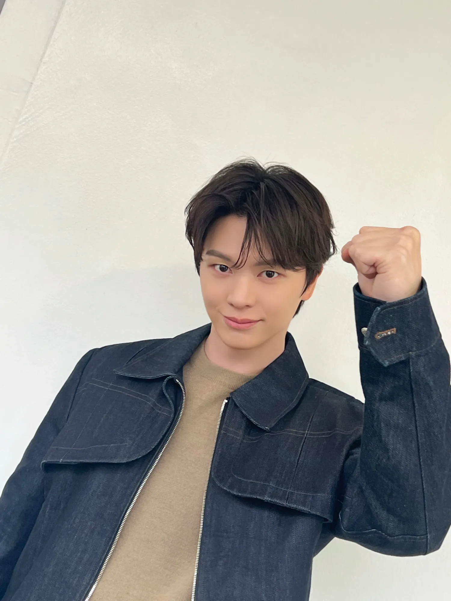 A moment captured by a fan of Yook Sungjae