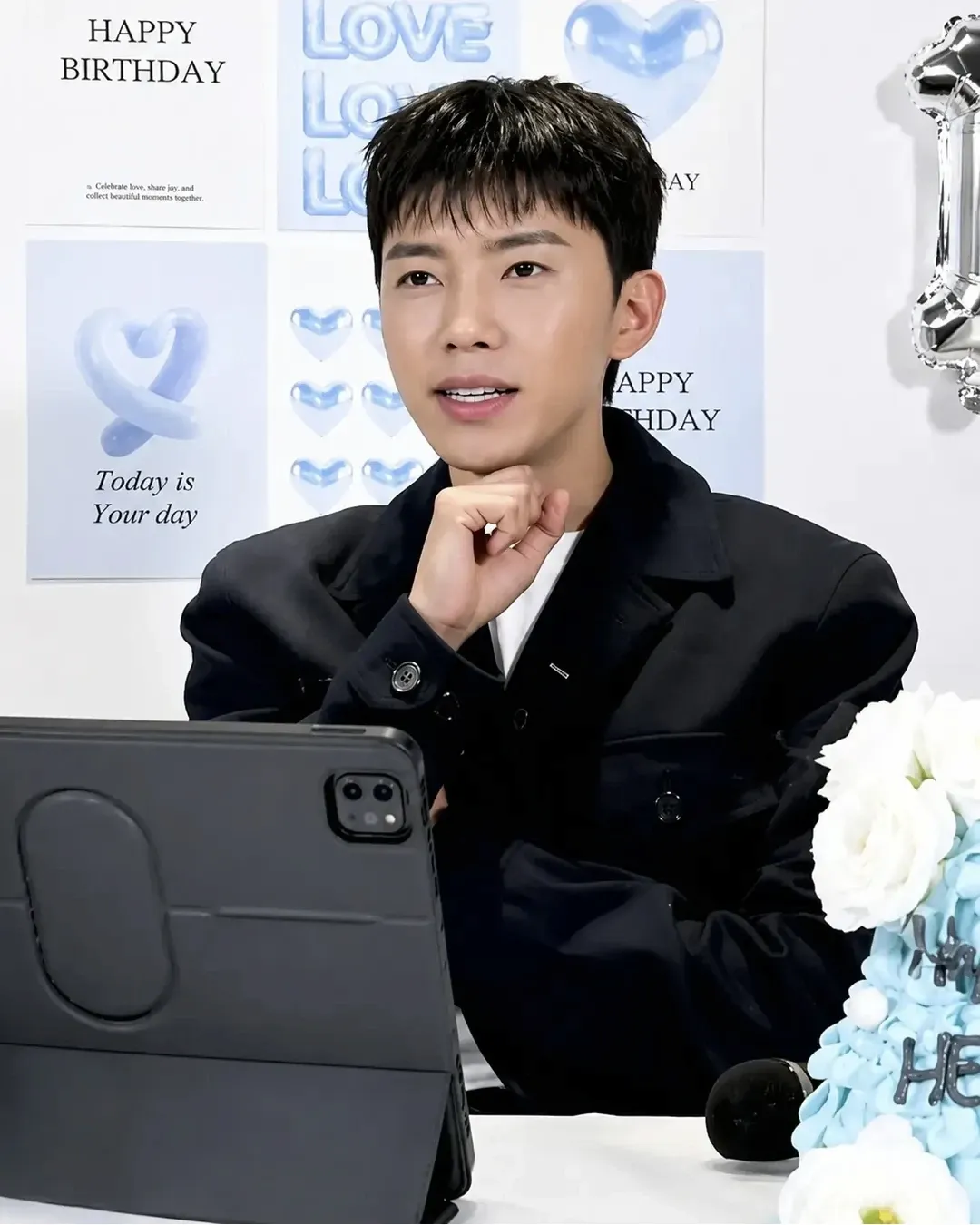 Foto terbaru dari Lim Youngwoong