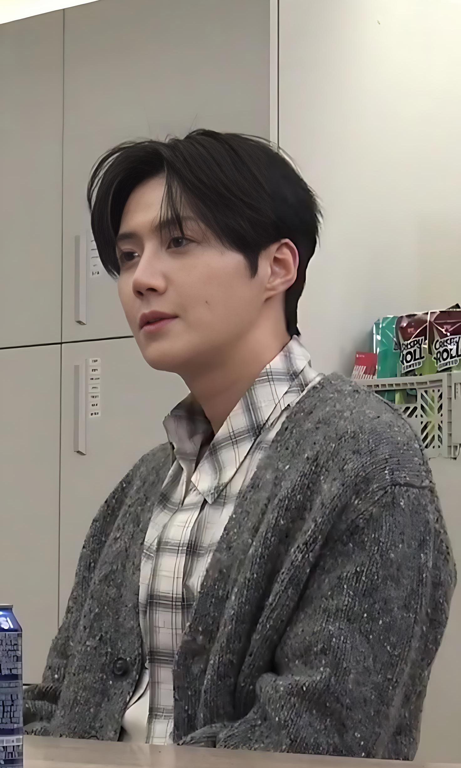 金宣虎社区今日人气壁纸