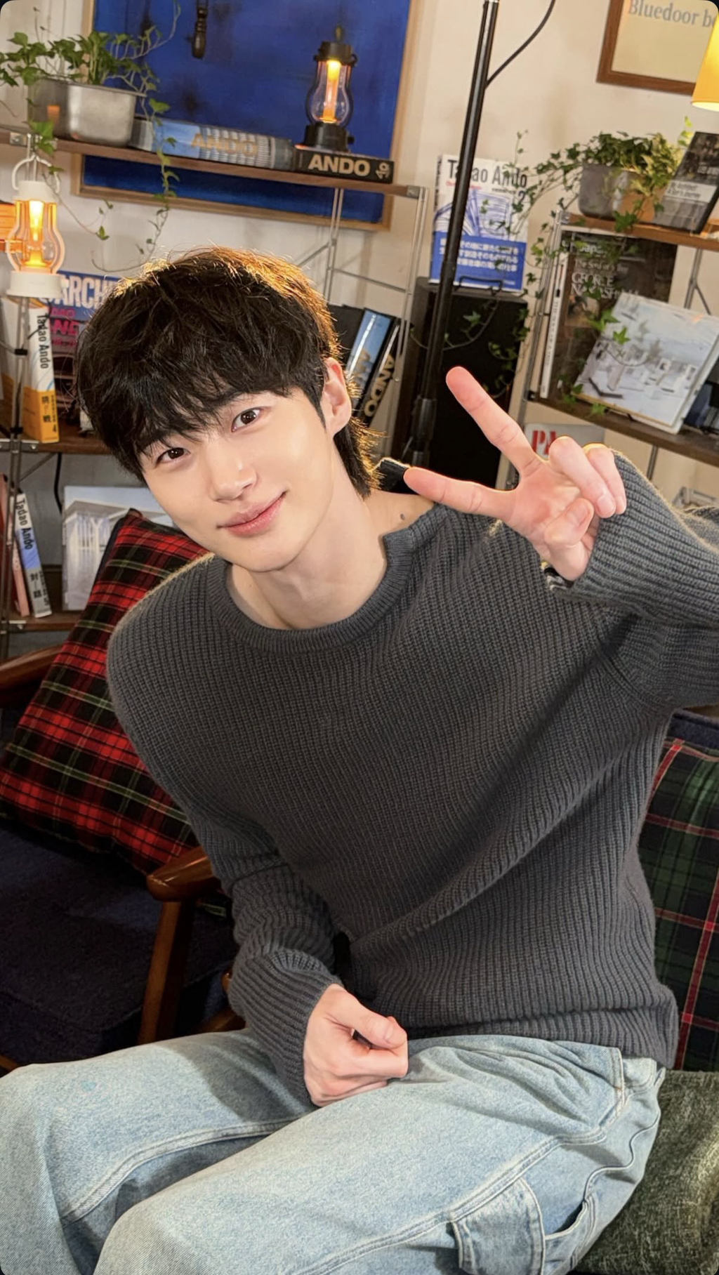 Today's popular wallpaper in Byeon Wooseok community