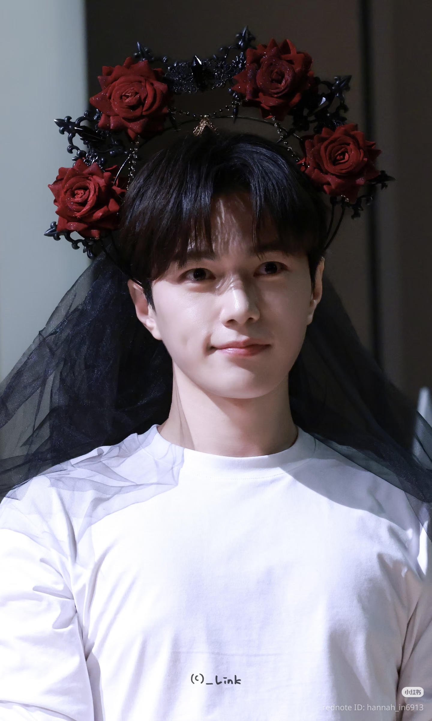 Recent activity shot of Kim Myungsoo (L)