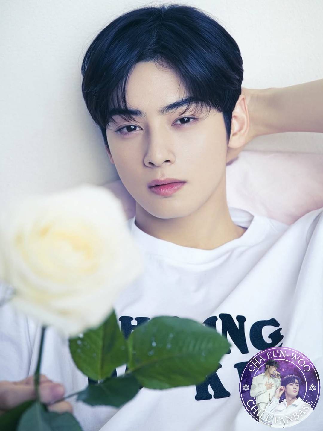 Behind-the-scenes cut of Cha Eunwoo