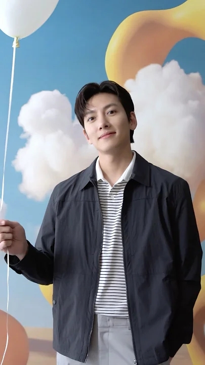 Behind-the-scenes cut of Ji Changwook