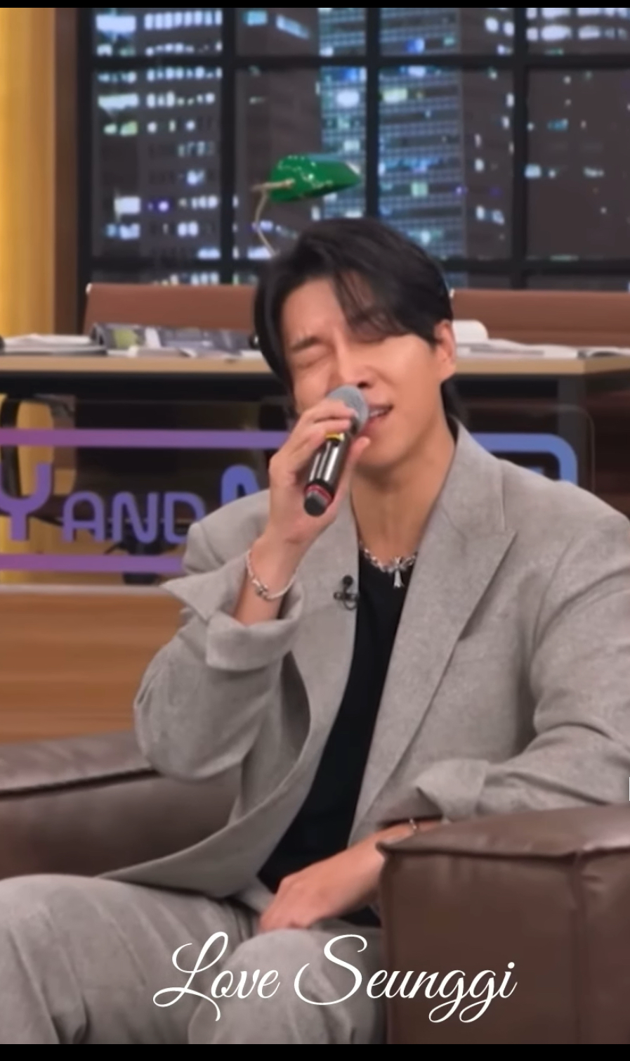 Cuplikan di balik layar dari Lee Seunggi