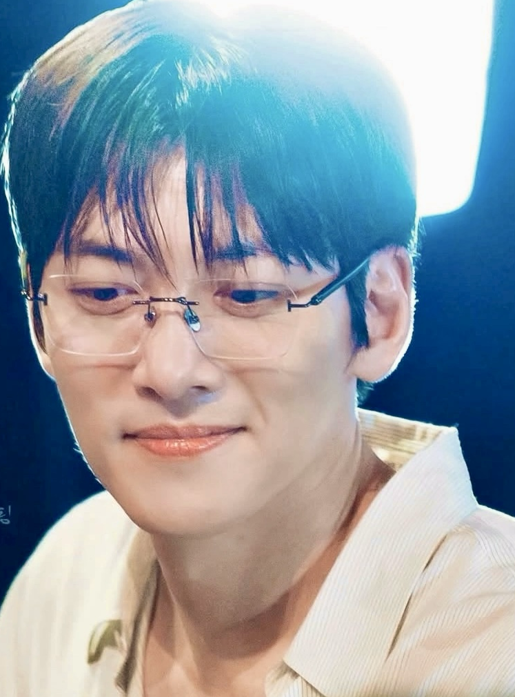 Recent activity shot of Ji Changwook